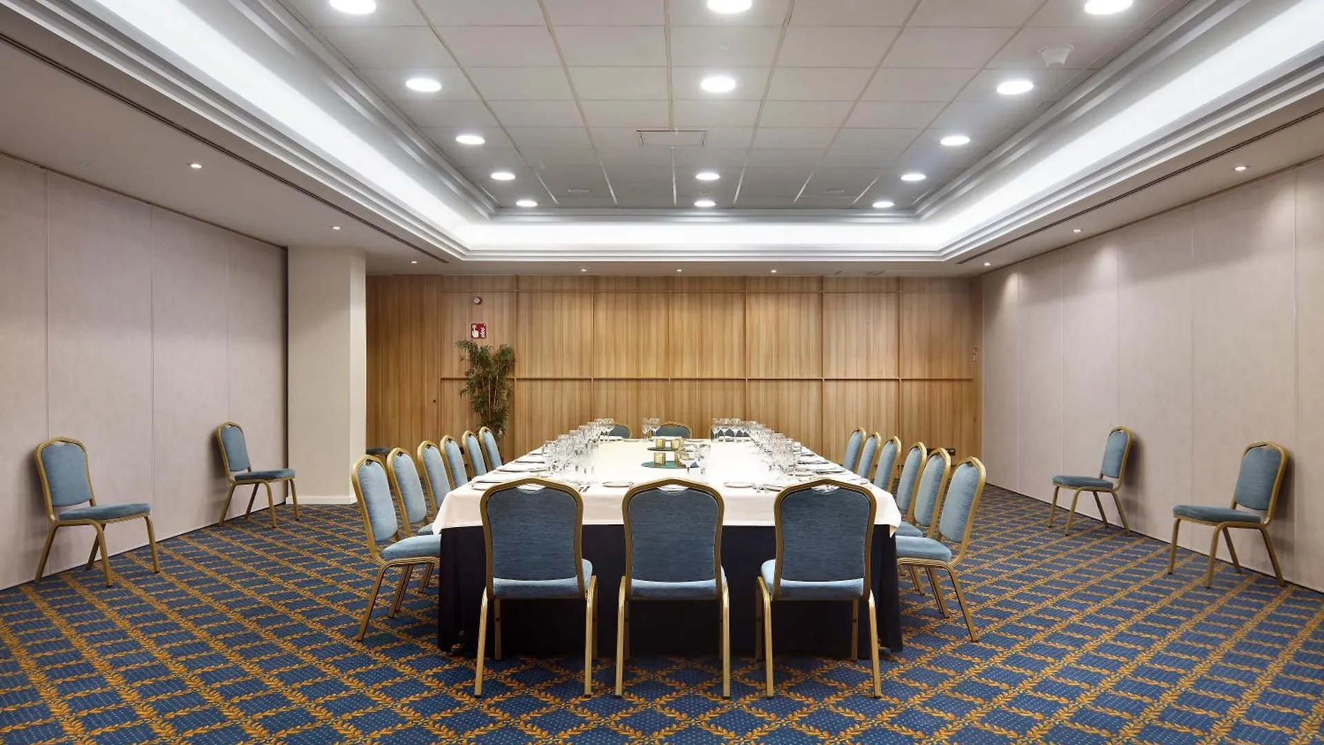 Hcc Montblanc Hotel Barcelona